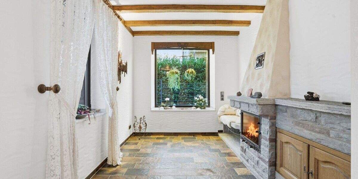 Stilvolles Bungalow in familienfreundlicher Lage von Stolberg - vollunterkellert! 3 zimmer