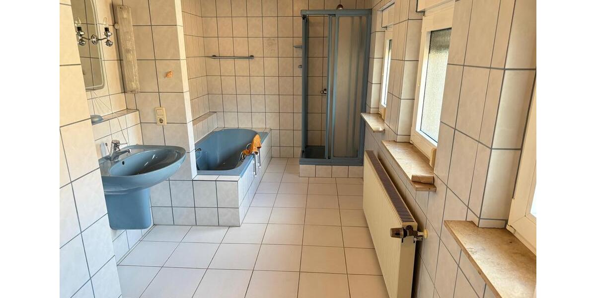 Doppelhaushälfte Alsdorf - 6 Zimmer, 180 m&sup2;, 1.550&euro; | Angebot:26241547