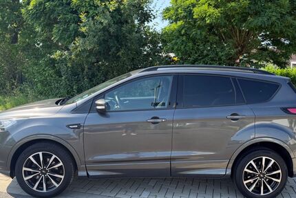 Ford Kuga 72.300 km 14.500 &euro; Alsdorf 52477