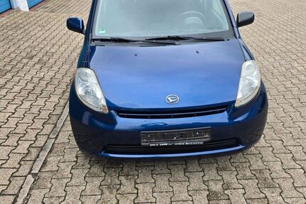 Daihatsu Sirion 114.000 km 1.999 &euro; Aachen 52068