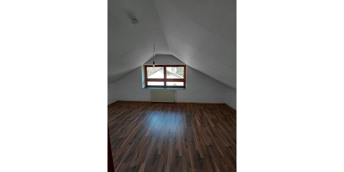 Einfamilienhaus Linnich - 6 Zimmer, 130 m&sup2;, 1.150&euro; | Angebot:25595847