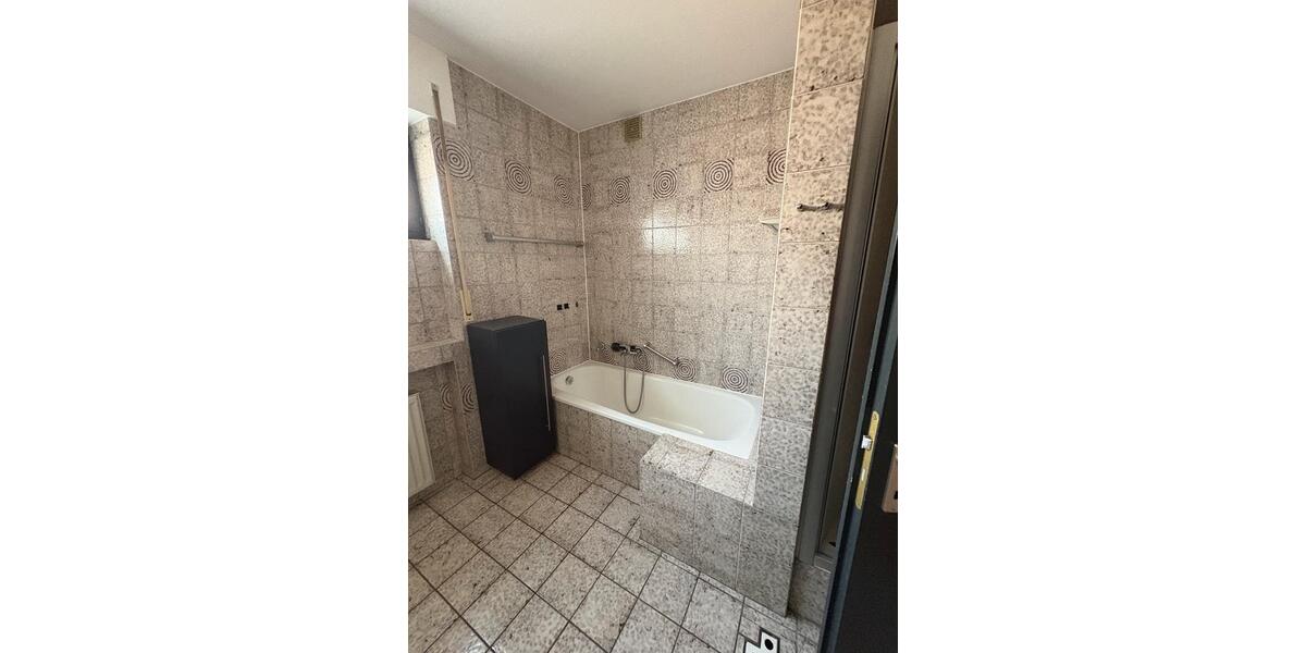 Doppelhaushälfte Eschweiler - 5 Zimmer, 250 m&sup2;, 1.760&euro; | Angebot:25422417