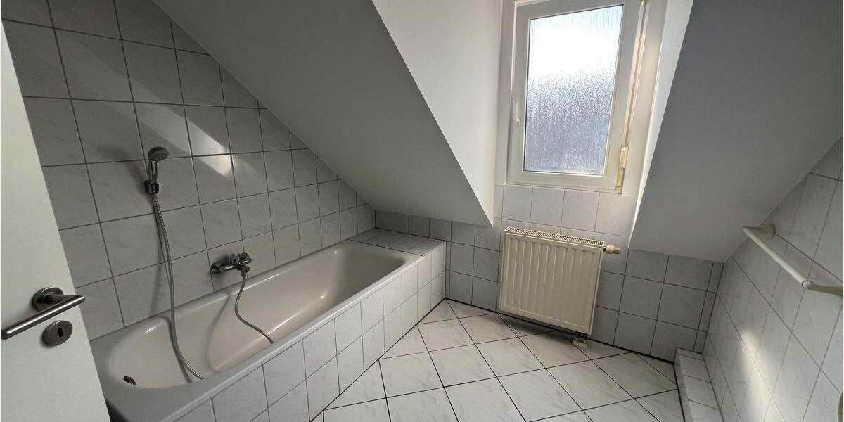 Etagenwohnung Aachen / Eilendorf Eilendorf - 2 Zimmer, 64 m&sup2;, 640&euro; | Angebot:25677461