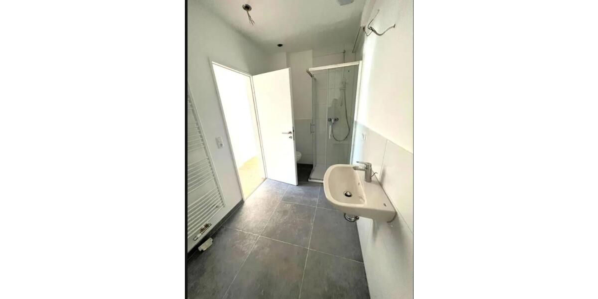 Top renoviertes 1-Zimmer-Dachgeschoss -Stellplatz möglich 1 zimmer