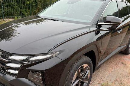 Hyundai TUCSON 1.620 km 34.990 € Heinsberg 52525
