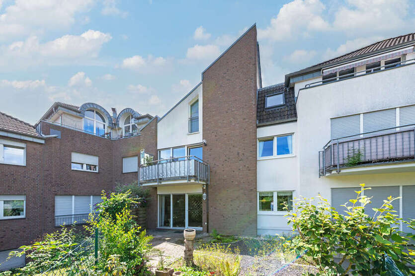 PHI AACHEN - Charmantes Wohndomizil mit Stellplatz in guter Lage von Hückelhoven!