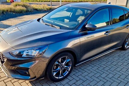 Ford Focus 57.680 km 15.300 € Langerwehe 52379