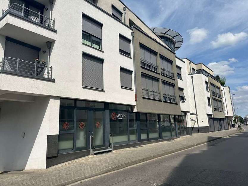 Büro in Würselen 2.116 € 184 m²