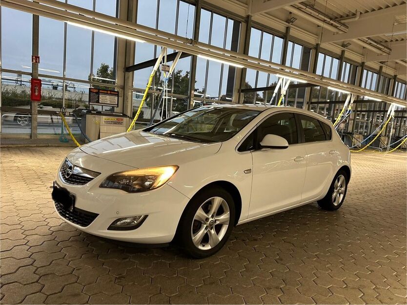 Opel Astra 244.000 km 3.600 € Aachen 52070