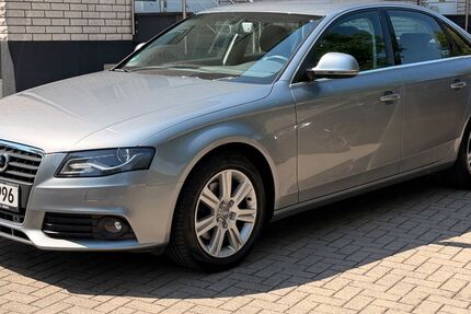 Audi A4 85.000 km 10.490 &euro; Düren 52351