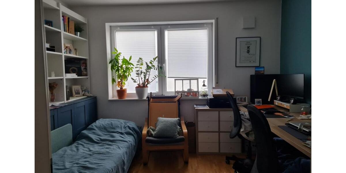 Etagenwohnung Düren - 4 Zimmer, 126 m&sup2;, 1.240&euro; | Angebot:25255228