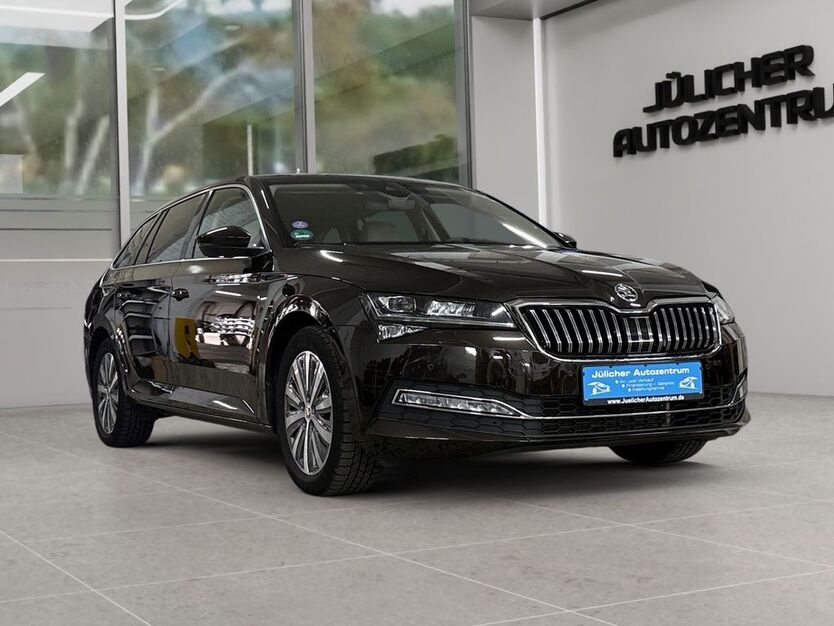 Skoda Superb 23.000 km 29.490 € Jülich 52428