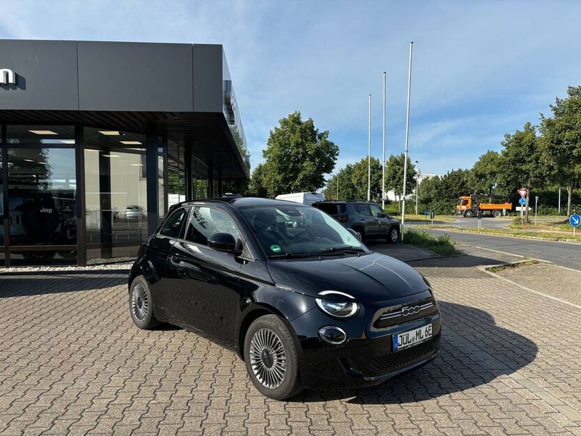 Fiat 500 21.807 km 24.990 € Jülich 52428