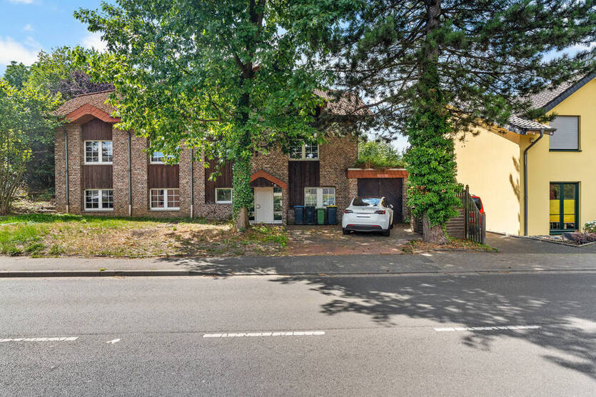 Herzogenrath - Sanierungsjuwel: Vom Zweifamilien- zum Vierfamilienhaus! 12 zimmer