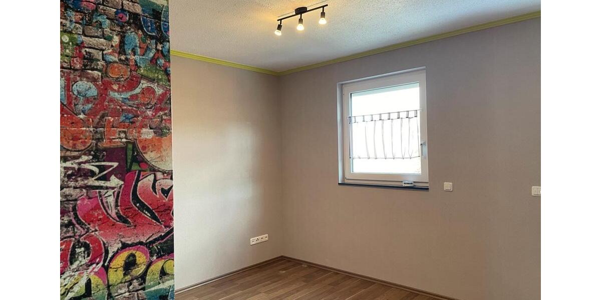 Reihenhaus Eschweiler - 6 Zimmer, 120 m&sup2;, 1.700&euro; | Angebot:26177405