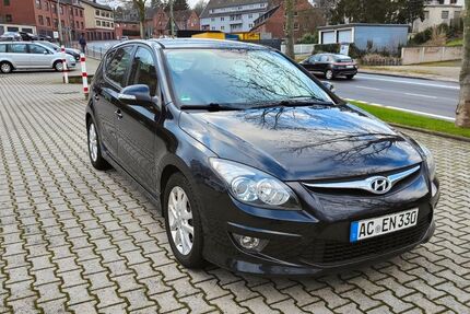 Hyundai i30 106.500 km 5.200 € Stolberg 52223