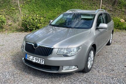 Skoda Superb 218.000 km 2.850 &euro; Aachen 52080