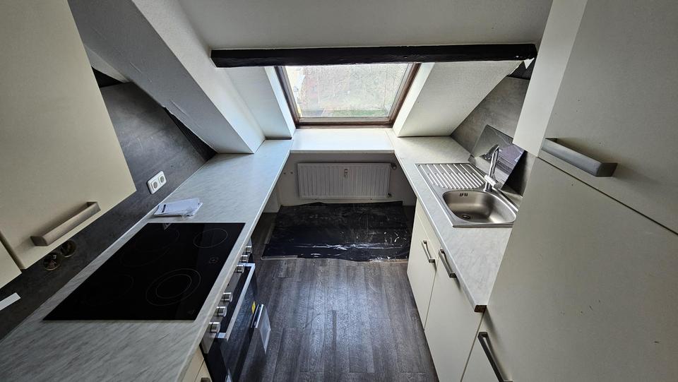 Dachgeschoßwohnung Alsdorf - 2 Zimmer, 89 m&sup2;, 650&euro; | Angebot:25655173