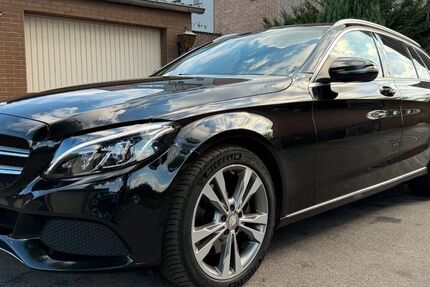Mercedes-Benz C 250 225.000 km 12.400 &euro; Aachen 52078