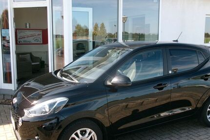 Hyundai i10 31.741 km 11.490 € Heinsberg 52525