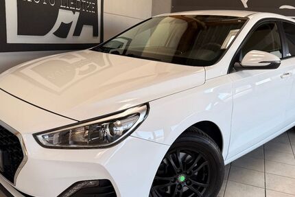 Hyundai i30 62.000 km 13.999 &euro; Jülich 52428