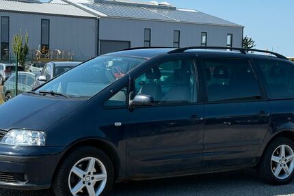 Seat Alhambra 300.000 km 2.300 € Düren 52351
