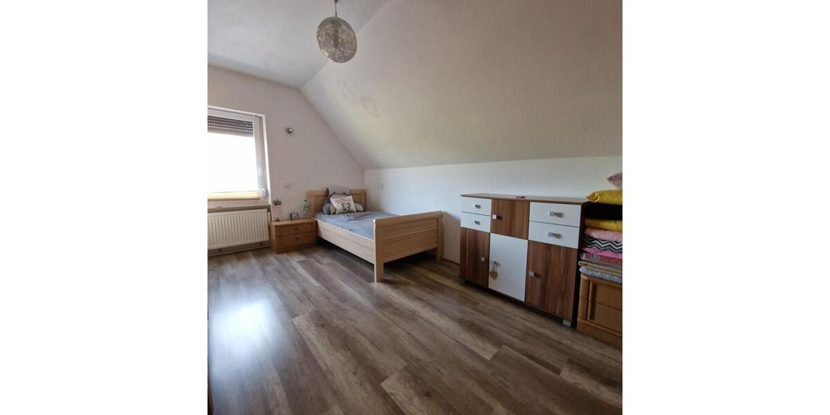 Einfamilienhaus Geilenkirchen - 6 Zimmer, 175 m&sup2;, 379.000&euro; | Angebot:25824469