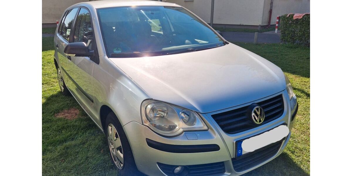 VW Polo 103.000 km 2.950 &euro; Düren 52349
