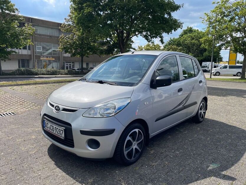 i10
