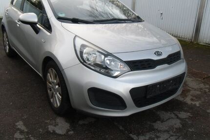 Kia Rio 117.000 km 4.990 &euro; Aachen 52068