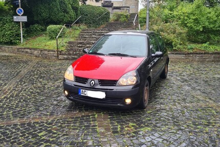 Renault Clio 160.000 km 1.150 € Aachen 52058
