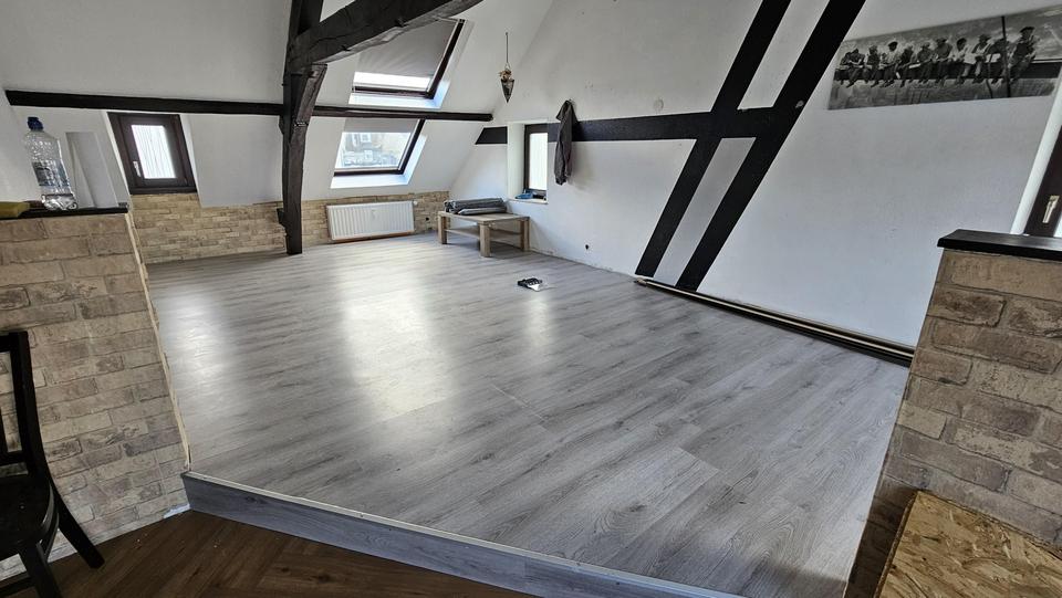 Dachgeschoßwohnung Alsdorf - 2 Zimmer, 89 m&sup2;, 650&euro; | Angebot:25655173