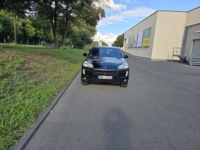 Porsche Cayenne 258.000 km 12.800 € aachen 52070