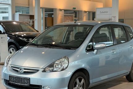Honda Jazz 95.000 km 7.499 &euro; Inden 52459