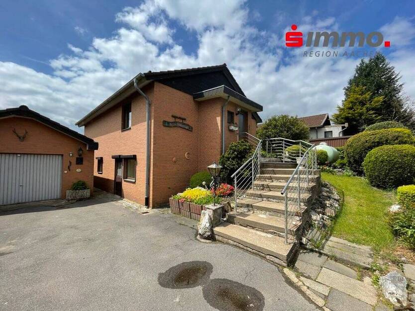 Freistehendes Einfamilienhaus mit tollem Garten