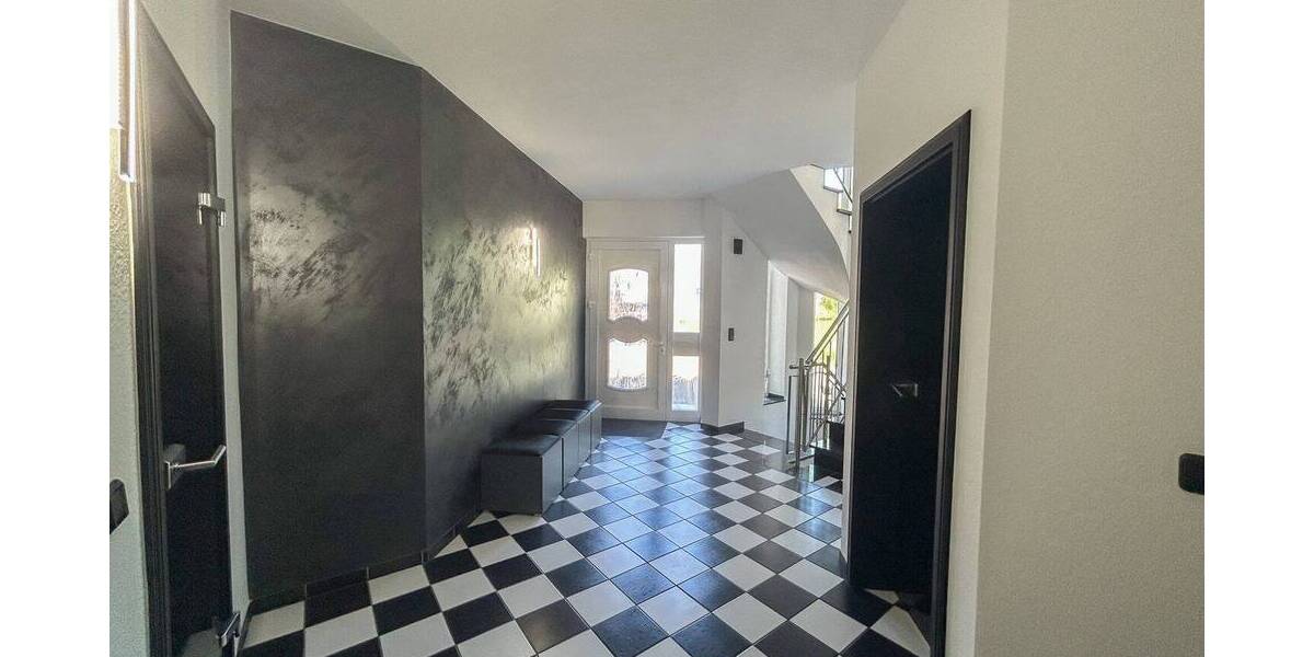 Mehrfamilienhaus, Wohnhaus Übach-Palenberg Übach - 6 Zimmer, 238 m&sup2;, 695.000&euro; | Angebot:26501719