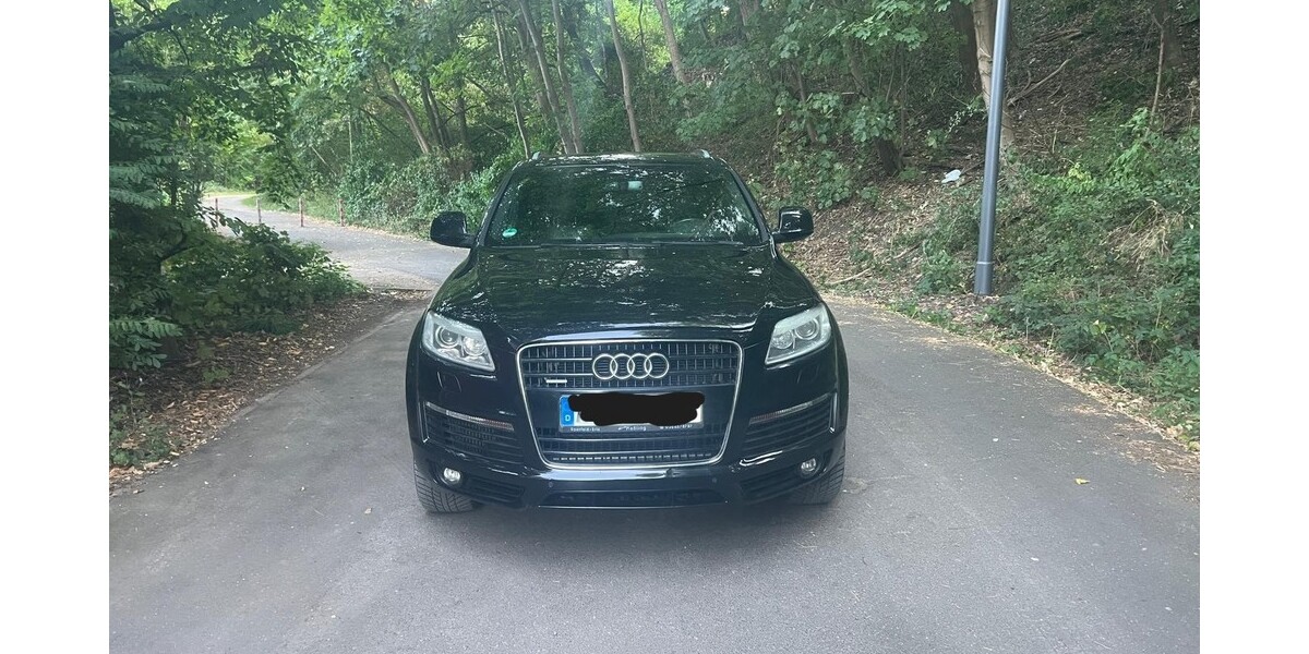 Audi Q7 305.000 km 7.500 &euro; Baesweiler 52499