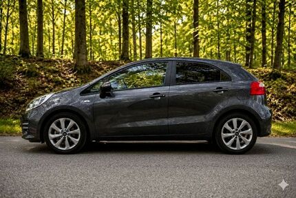 Kia Rio 103.050 km 6.600 &euro; Roetgen 52159