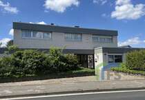Haus zum Kaufen in Düren 598.000 € 300 m²