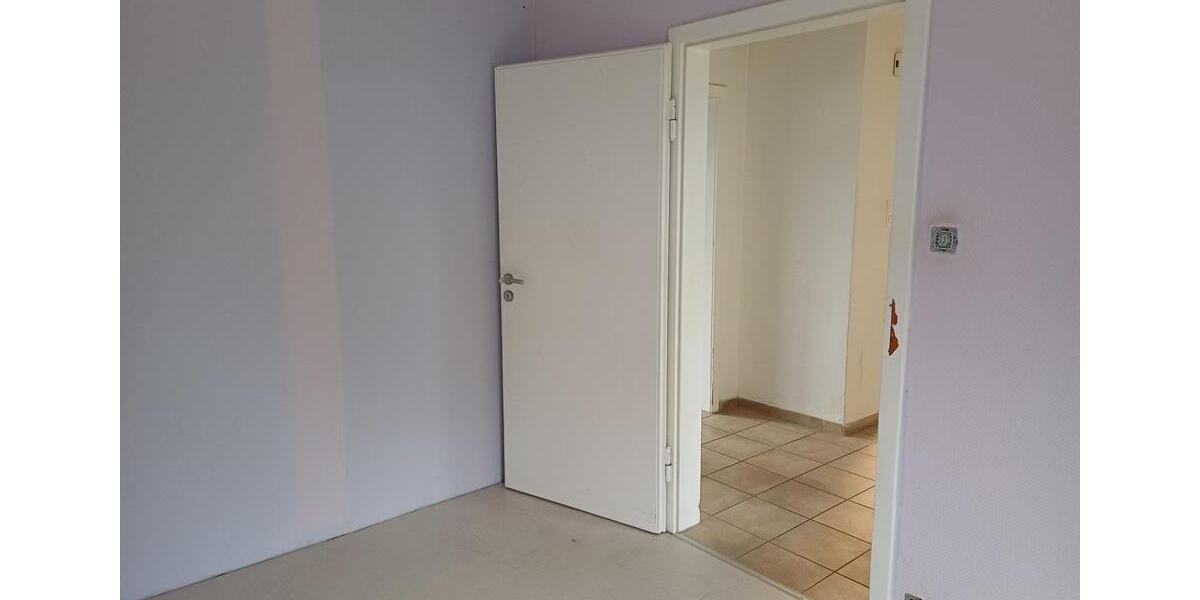 Dachgeschoßwohnung Aachen Eilendorf - 3 Zimmer, 80 m&sup2;, 680&euro; | Angebot:25656547