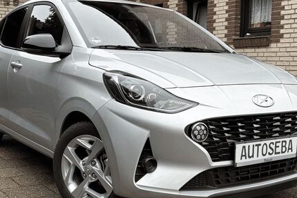 Hyundai i10 10.900 km 13.990 &euro; Jülich 52428