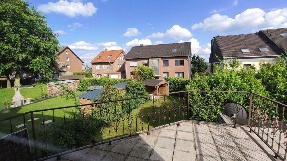 Doppelhaushälfte Aachen-Brand Brand - 9 Zimmer, 235 m&sup2;, 749.000&euro; | Angebot:25724149