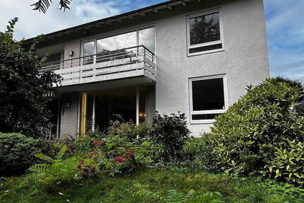 EFH, 2FH oder 3FH: außergewöhnlich flexibel & solide, breites Grundstück, großes Potential 1 zimmer