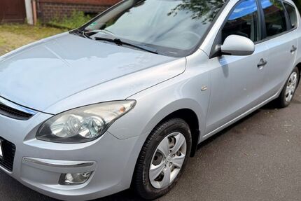 Hyundai i30 223.000 km 1.799 &euro; Eschweiler 52249