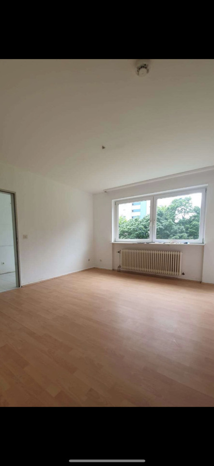 2 geräumige Zimmer Wohnung zu verkaufen
