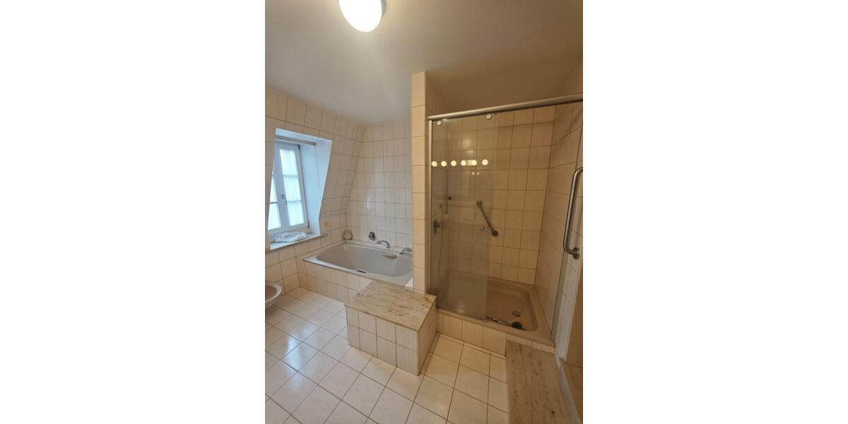 Großzügige 165m² Maisonettewohnung im beliebten Rossviertel Dom 4 zimmer