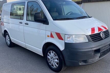 VW T5 Transporter 212.000 km 4.500 &euro; Aachen 52068