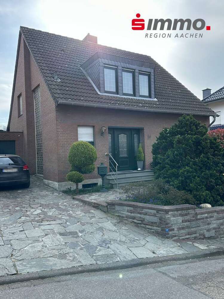 Haus zum Kaufen in Herzogenrath 349.000 € 138 m²