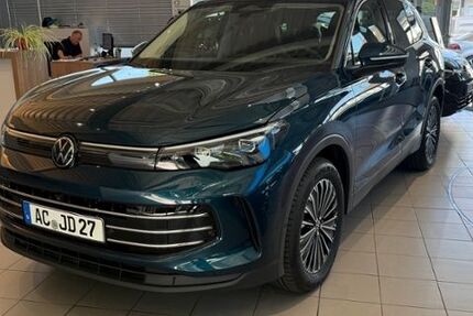 VW Tiguan 14.900 km 38.989 &euro; Baesweiler 52499