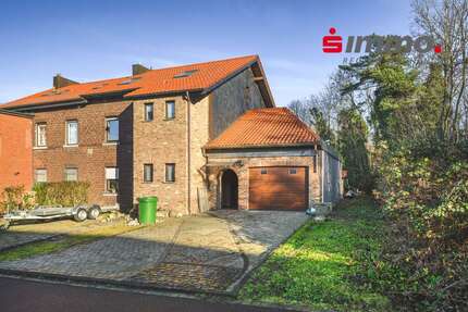 Haus zum Kaufen in Stolberg (Rhld.) 440.000 € 177 m² 5 zimmer